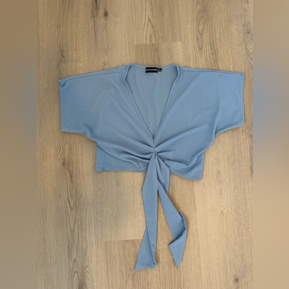Crop blouse size 4
